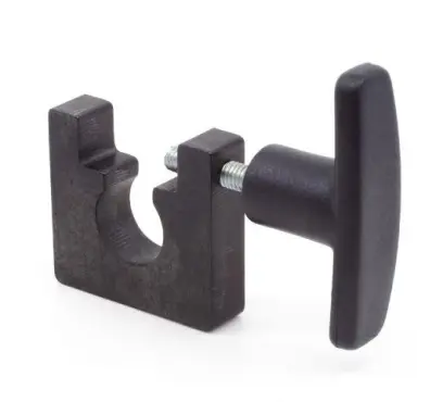 Nástroj pro přesné nastavení mířidel na pušce Mosin Nagant.